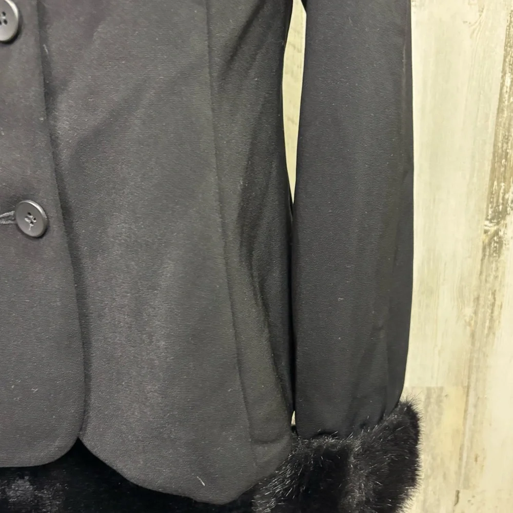 Amanda Smith Black Fur-Trimmed‎ Blazer